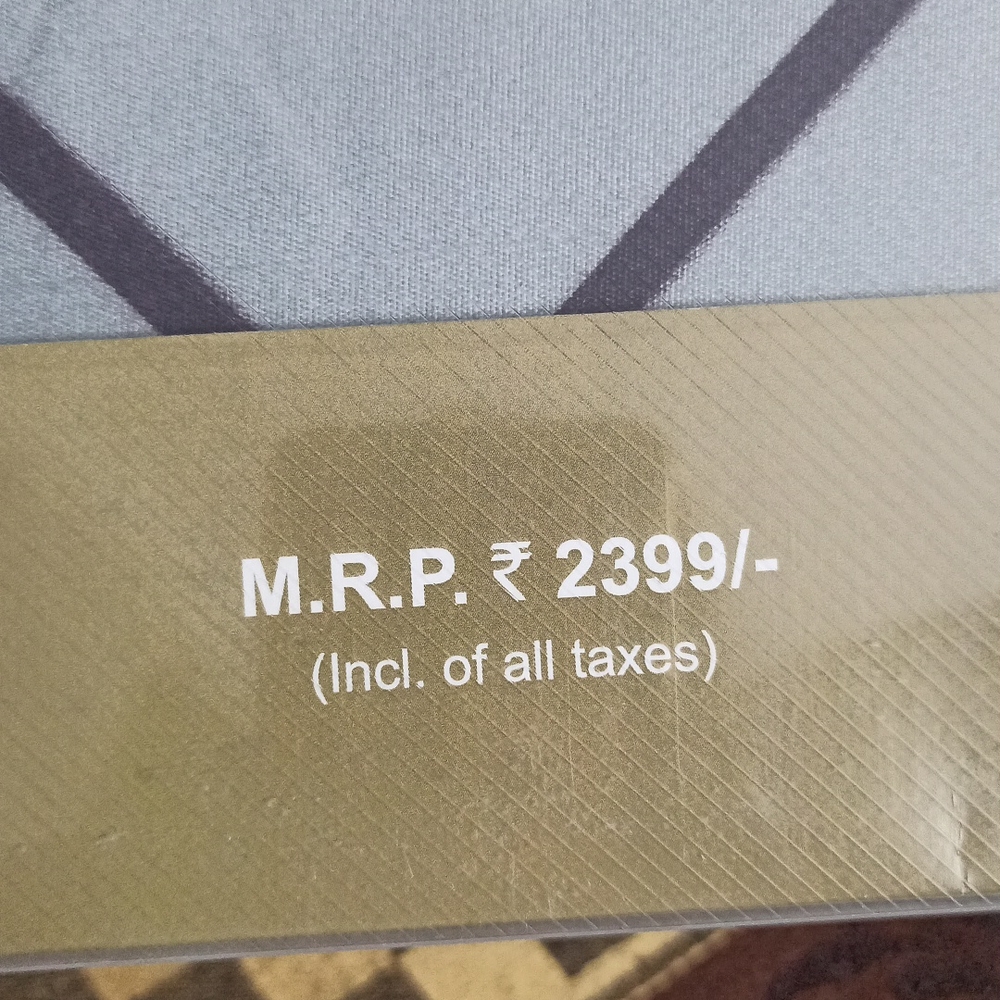 Mac Premium Bedsheet - Picture 7 of 9